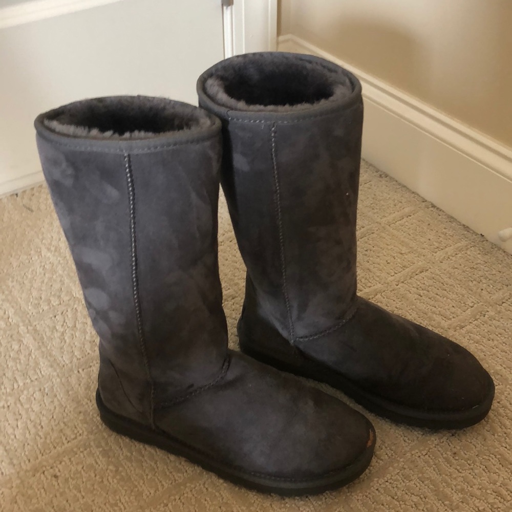 Lightly worn calf height ugg boots